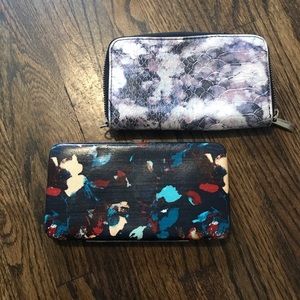Set of two like new super cute wallets⭐️